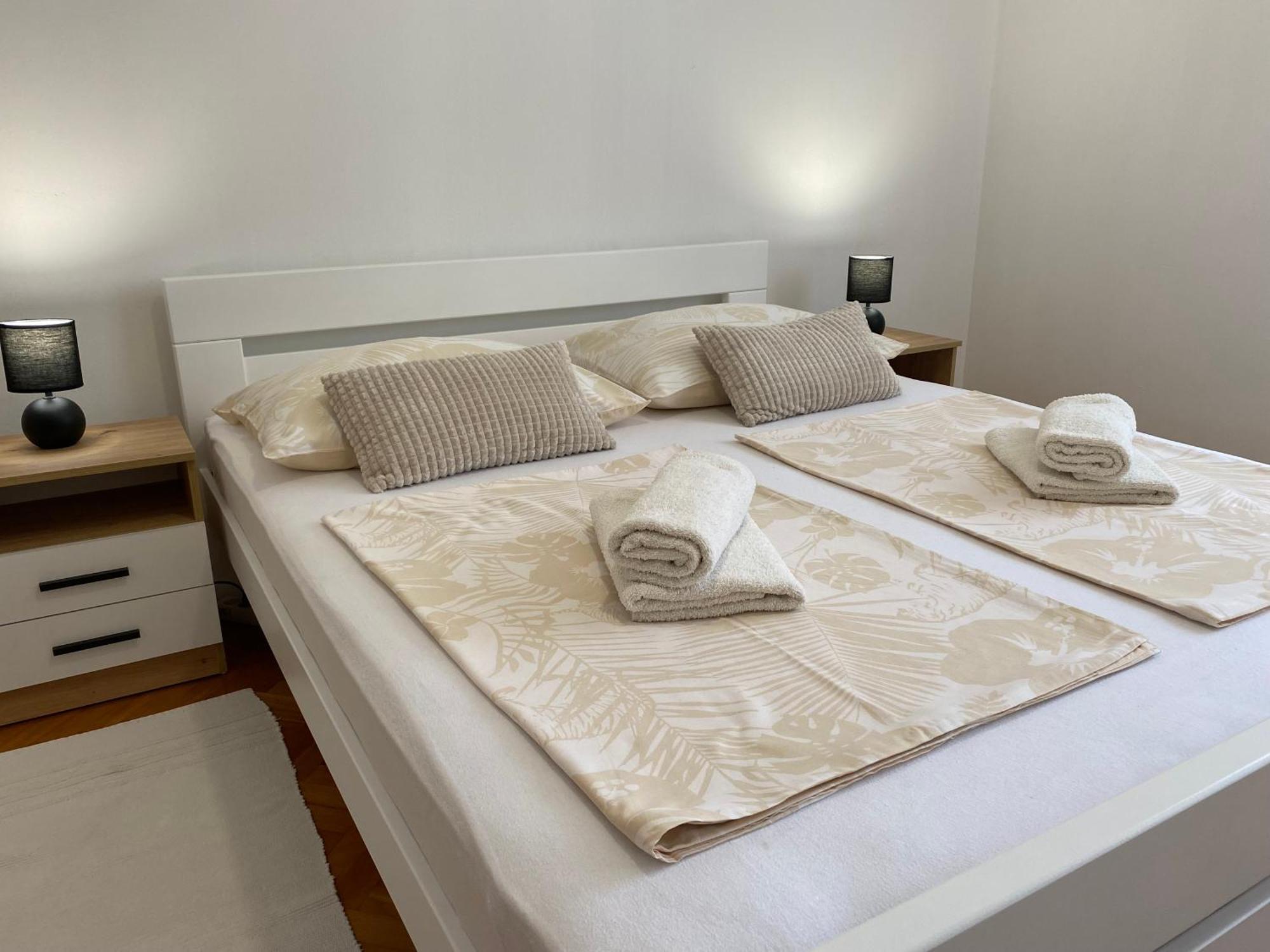 Charming Old Town Apartment Šibenik Buitenkant foto