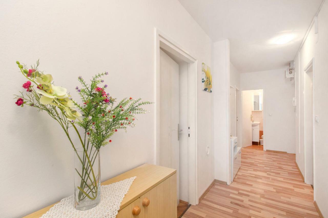 Charming Old Town Apartment Šibenik Buitenkant foto
